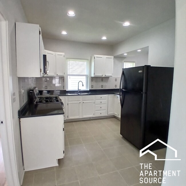 Photo - 2615 N Newcastle Ave