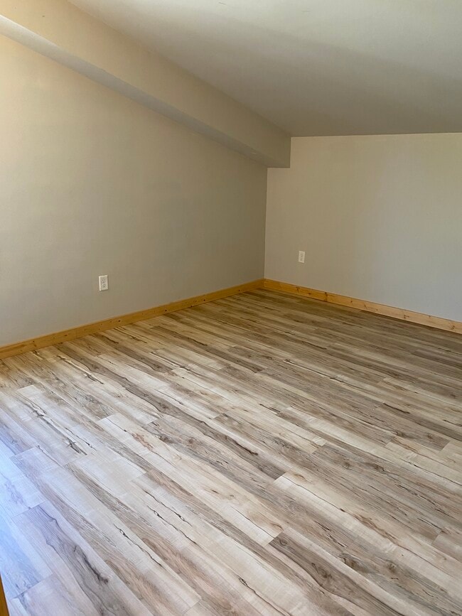 Photo - 2315 Lismore Rd Unit b