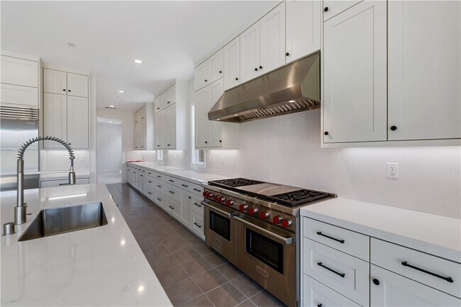 Photo - 4851 Rideline Rd