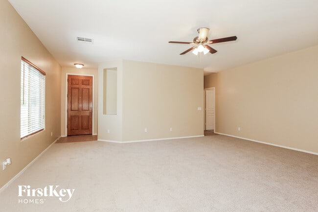 265 E Dry Creek Rd