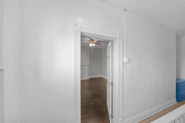 Photo - 3053 Brereton St