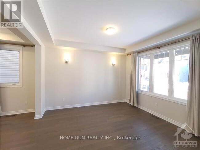 Photo - 718 Brittanic Rd