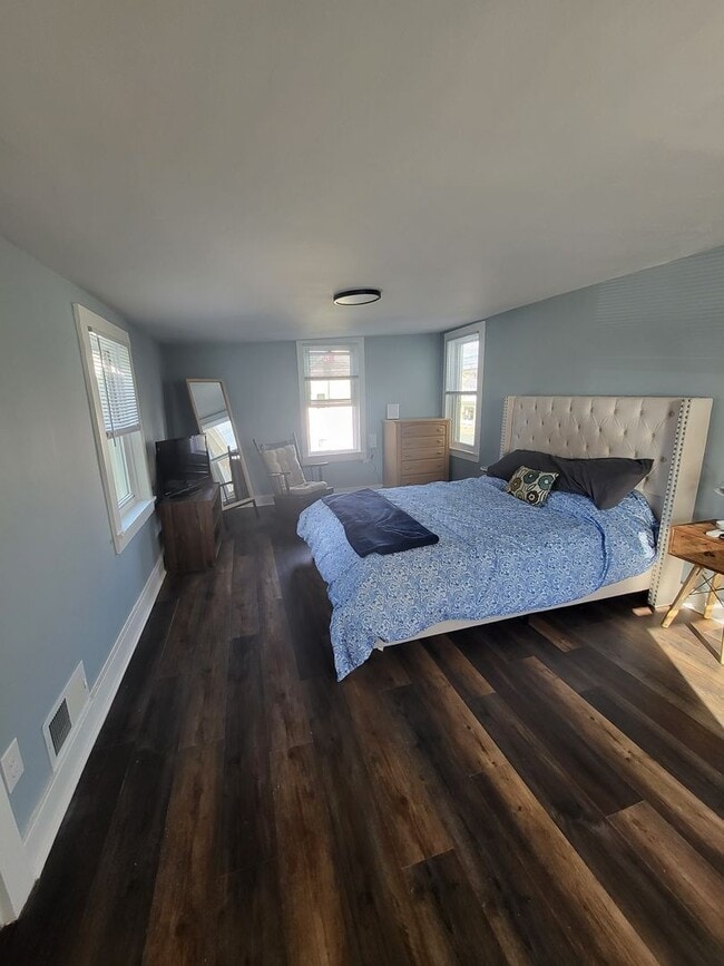 Photo - Fully Furnished Single Family Home In Akron