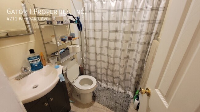 Photo - HUGE one bedroom Apartment for Rent! Unit 1