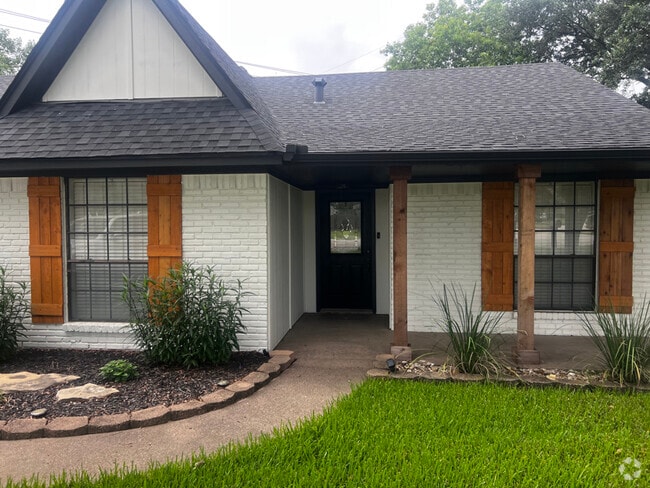 Building Photo - 4123 Willow Oak St Rental