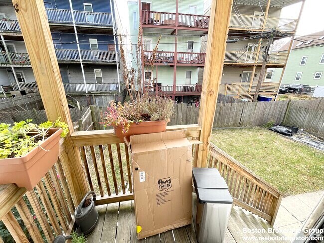 Building Photo - 14 Edison Grn Unit 1 Rental