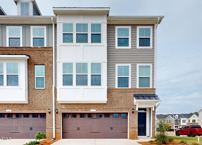 Building Photo - 110 Daisy Mum Rd Rental