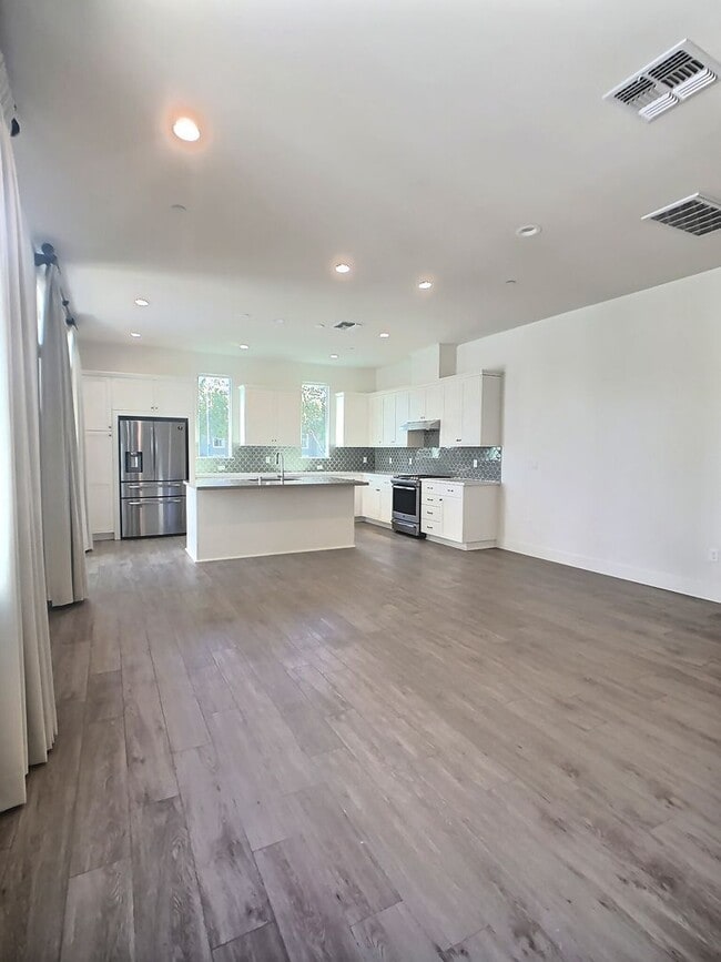 Photo - Bright 2 Bedroom Townhome in Downtown San Jose