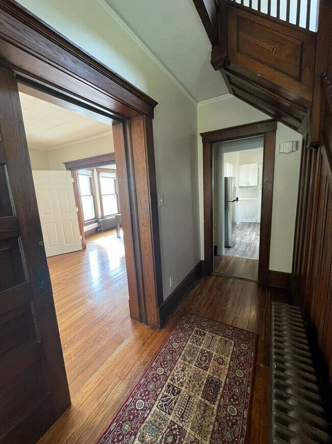 Photo - 827 W Huron St Unit House