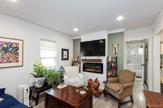 Photo - 13754 Knox Ave