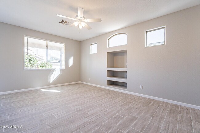 Photo - 12614 W Earll Dr