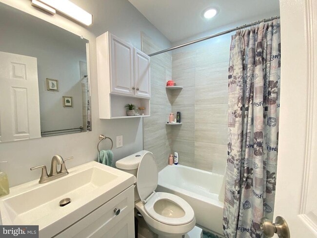 Photo - 1932 N 8th St