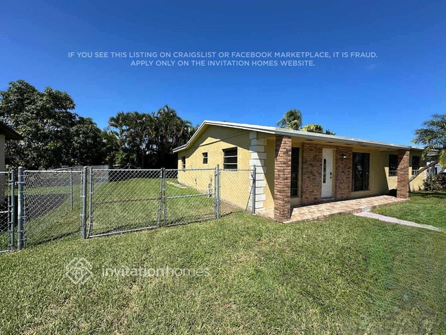Building Photo - 10805 SW 142nd Ln Rental
