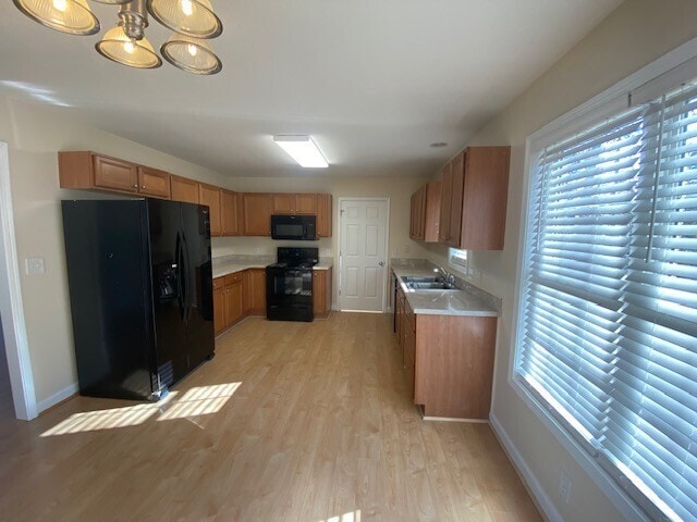 Photo - 1978 Ferbow St