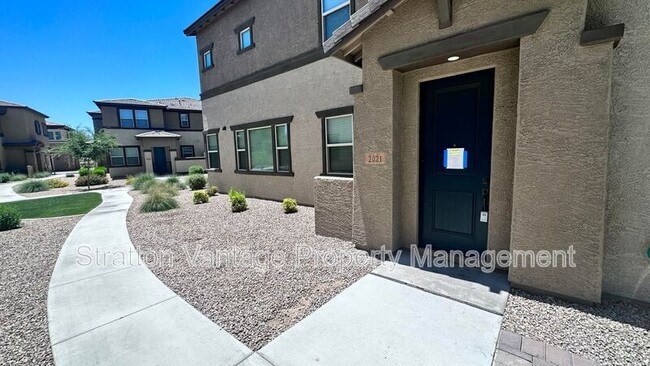 Building Photo - 14870 W Encanto Blvd Rental