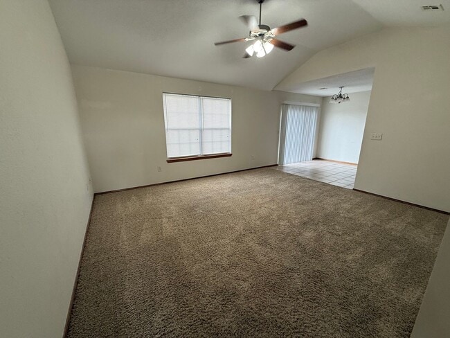 Photo - BEAUTIFUL 3 BEDROOM / 2 BATHROOM HOUSE IN ORONGO MO!! with a additional office room!!!