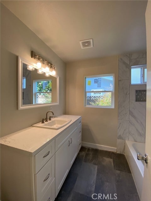 Photo - 16131 Warren Ln Casa