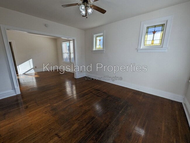 Photo - 4943 Lindenwood Ave