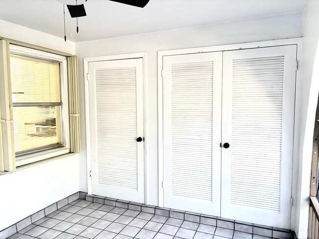 3851 NW 84th Ave Unit 1A