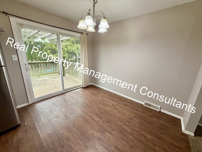 Photo - 3 Bedroom Split-Level Home in Sought-After...