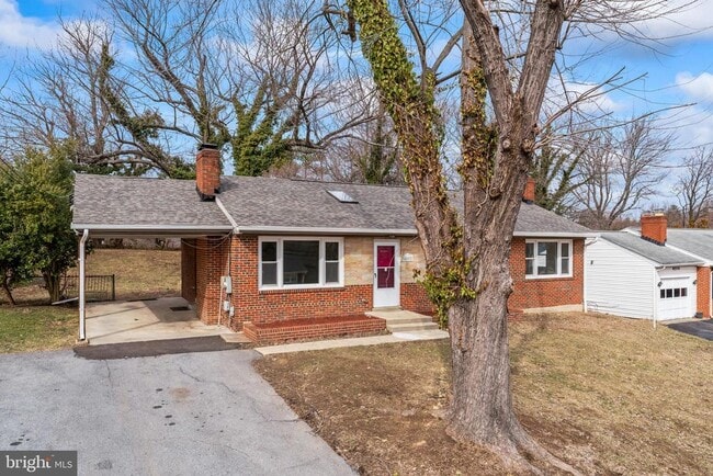 Photo - 4502 Henderson Rd