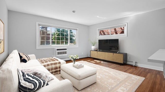 Short-Term Lease Apartments in Garden City NY - 21 Apartments