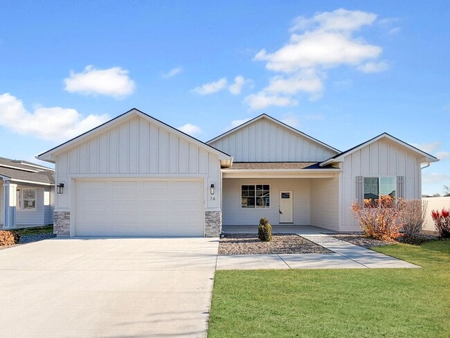 Building Photo - Brand-New 4-Bedroom Home in Nampa’s Pheasant Meadows | Near Gateway Center, Treasure Valley Marke...