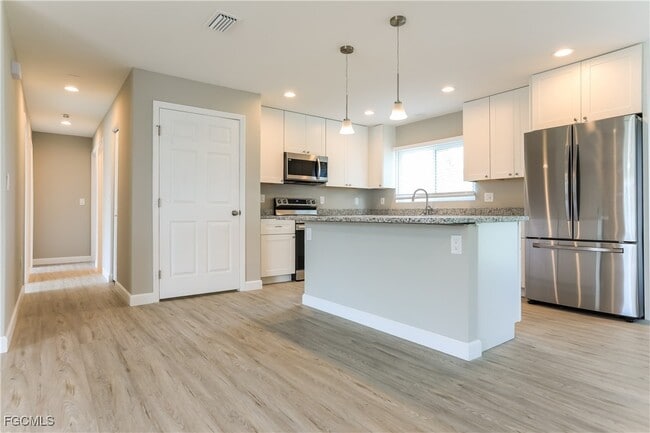 Photo - 5292 Trekell St
