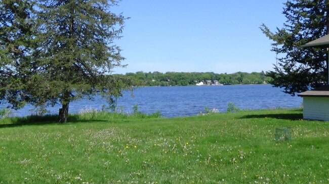 Medicine Lake Cottages
