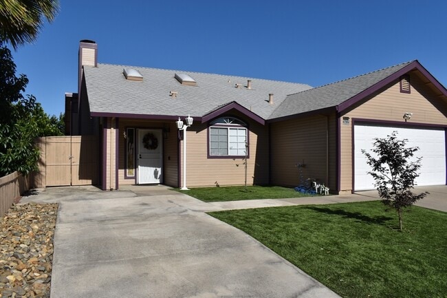 Photo - 4790 Winona Way