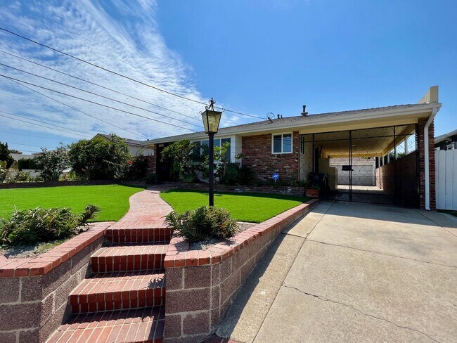 Photo - Large 3 Bedroom 2 Bath Home