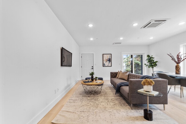 Photo - 208 Spencer Ave Unit 7