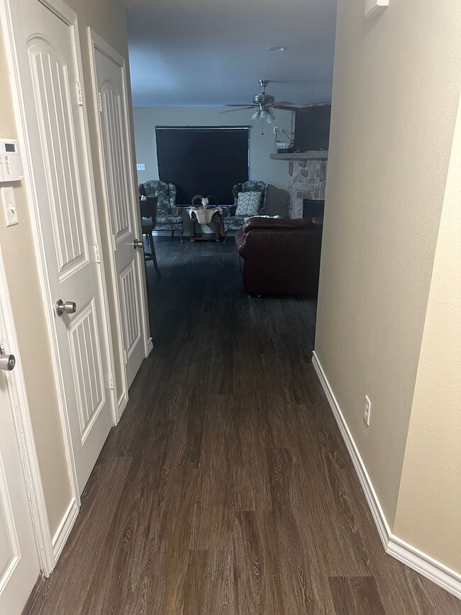 Photo - 4 bed 2 bath 1 car garage on Flint Avenue!