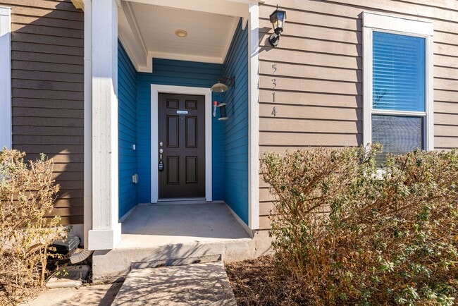 Photo - 5314 Golden Canary Ln