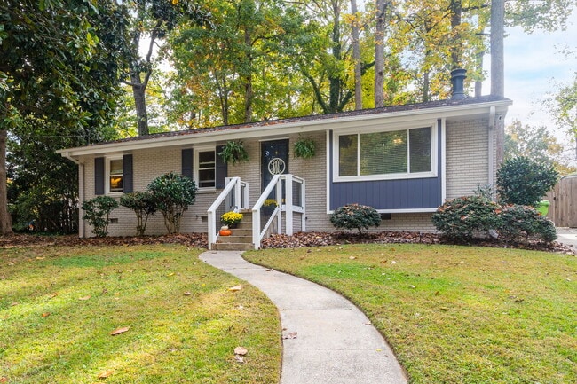 Building Photo - 3304 Glenridge Dr