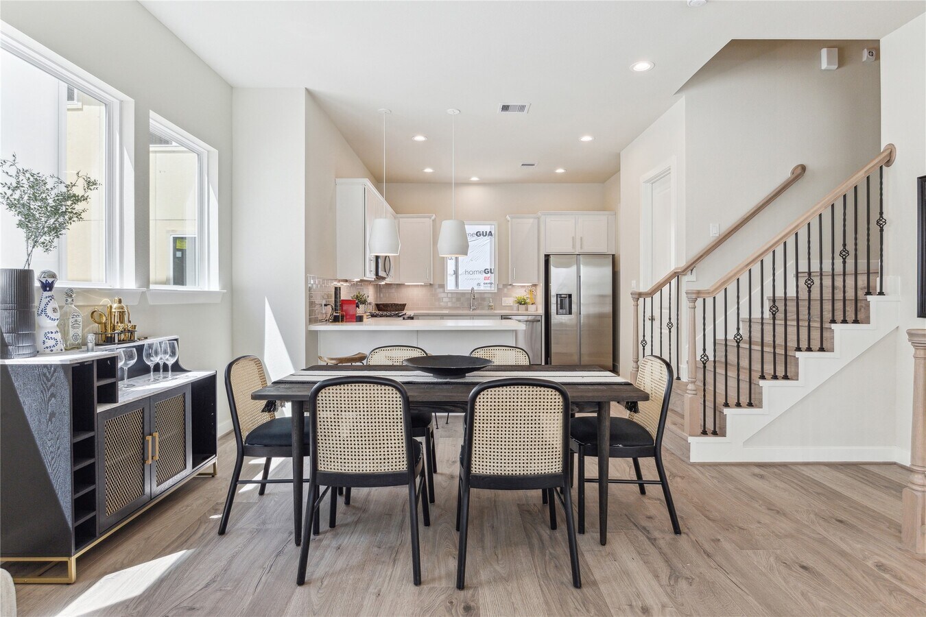 Photo - 3051 Hicks St