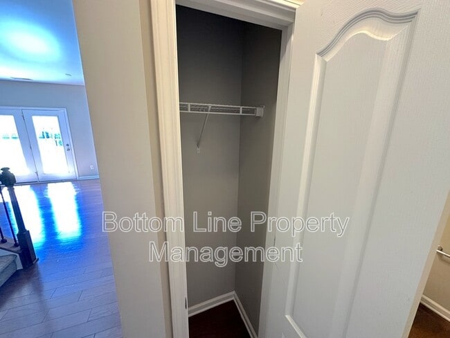 Photo - 137 Willow Valley Dr