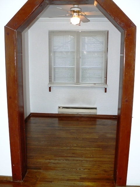 Photo - Cute Cottage, Hardwood Floors, Pets OK