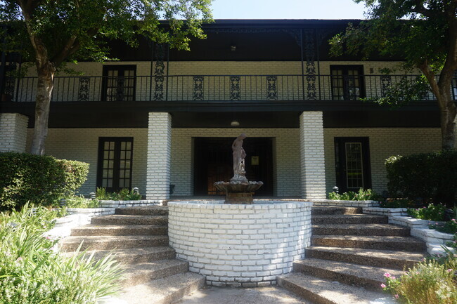 Building Photo - Fountains at Tanglewood Rental