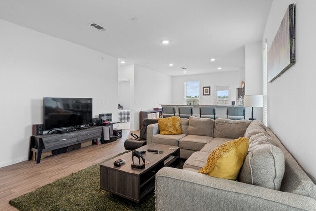 Photo - 23647 Cranberry Grader Ln