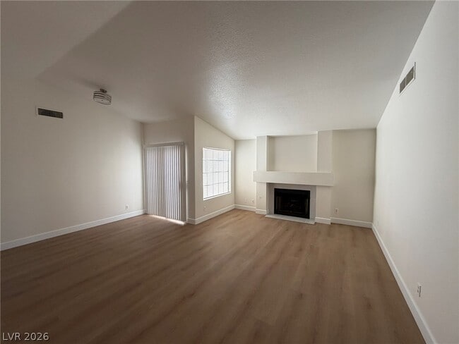 2324 Chapman Hill Dr