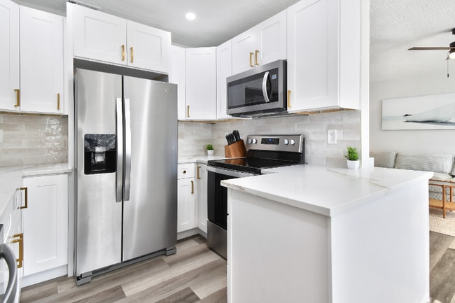 Photo - 7335 10th Ave N