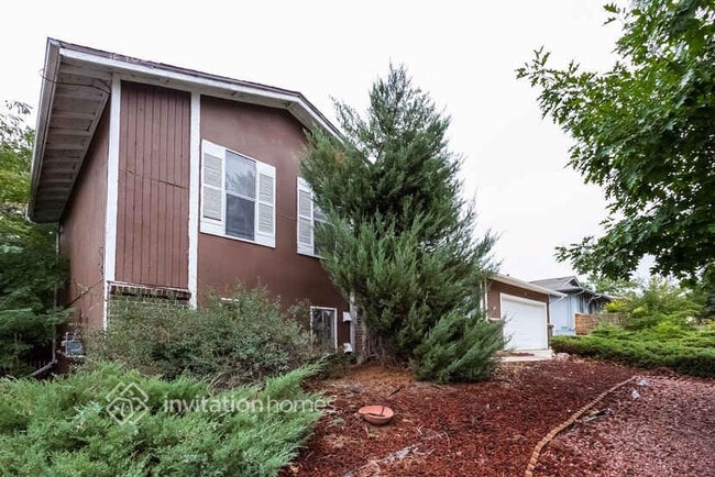 13007 E Florida Dr