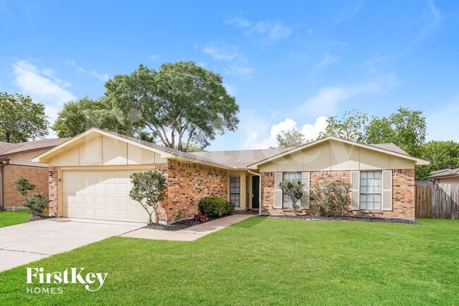 Photo - 16934 Macleish Dr