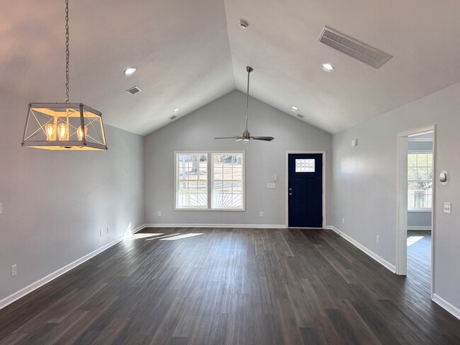 Photo - 118 Mineral Springs Rd