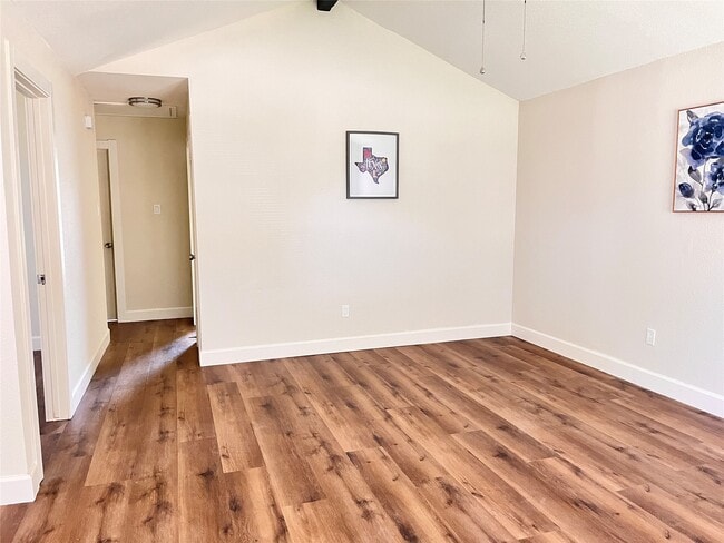 Photo - 4641 Orange Cir S