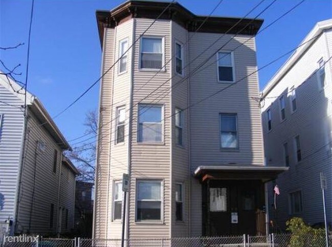 Photo - 18 Rossmore St