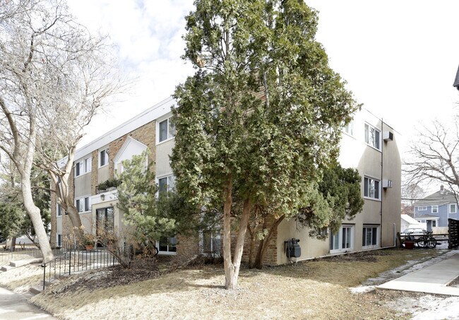 Photo - 2641 Garfield Ave S