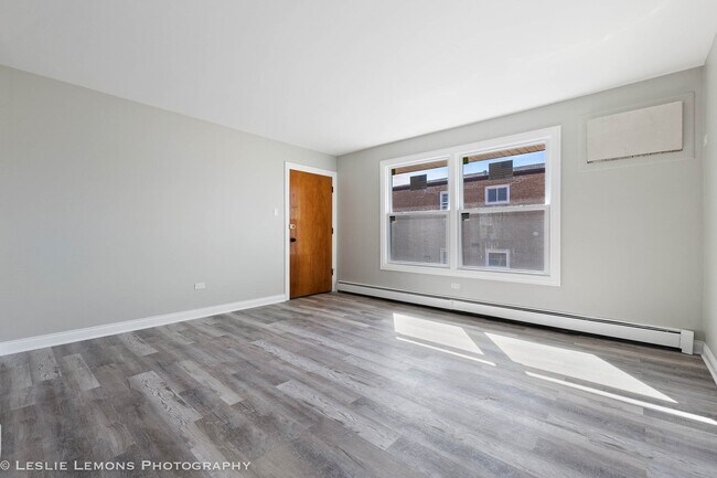 7653 Roberts Rd Unit 2W