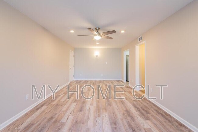 Photo - 116 Briarcliff Dr